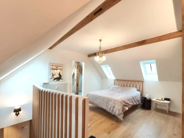 Après : Une chambre lumineuse