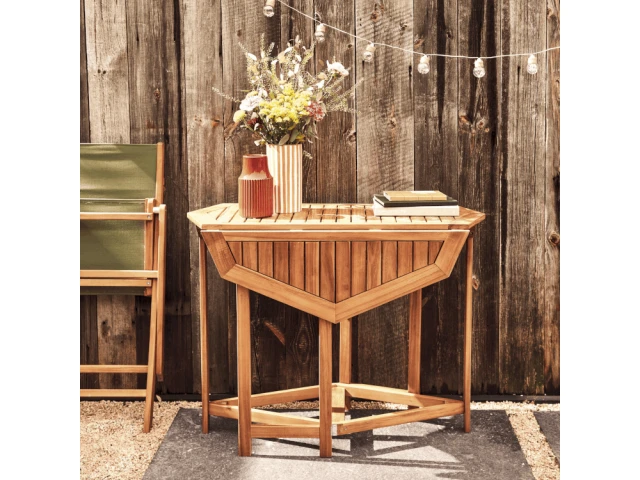 Une table aux allures de console 
