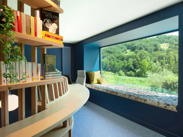 Un coin lecture avec vue sur le Tarn