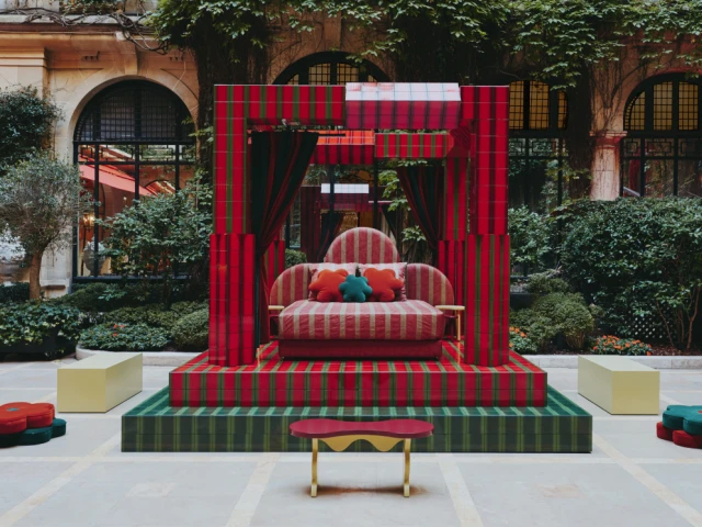 Uchronia au Plaza Athénée