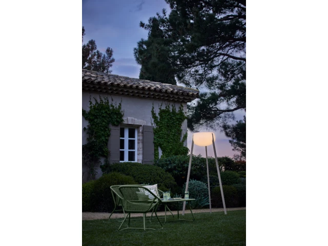 Le lampadaire Yunos de Fermob
