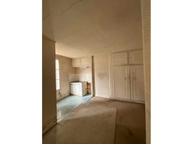 Vue du dressing avant les travaux