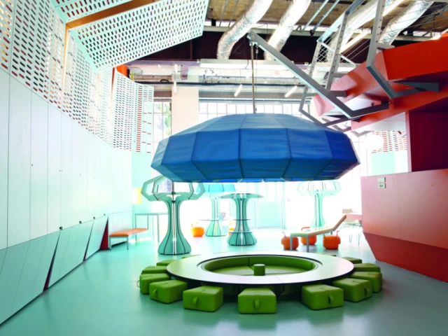 La Maison des Petits - Le CENTQUATRE-PARIS, 2008 