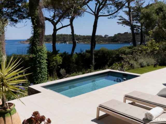 Catégorie piscine installée petit budget moins de 20.000 &euro; : Trophée d'Or