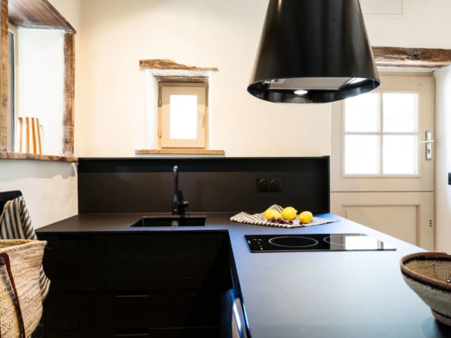 Après : Une cuisine résolument contemporaine