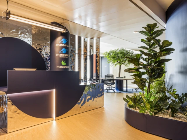 L'entrée dans les bureaux 