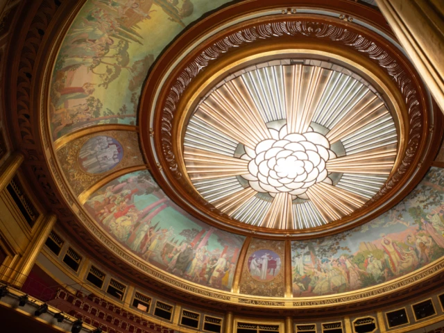 Le lustre du Théâtre des Champs-Élysées 