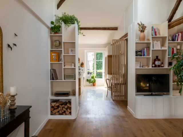 La cuisine vue du salon 