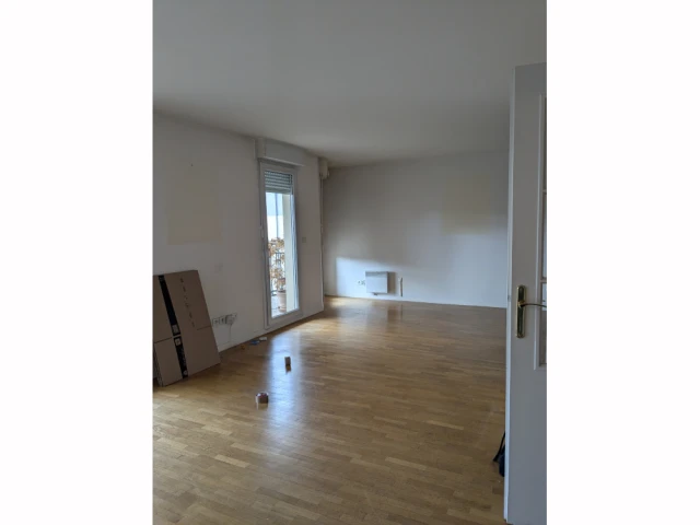 Le salon avant la r&eacute;novation 