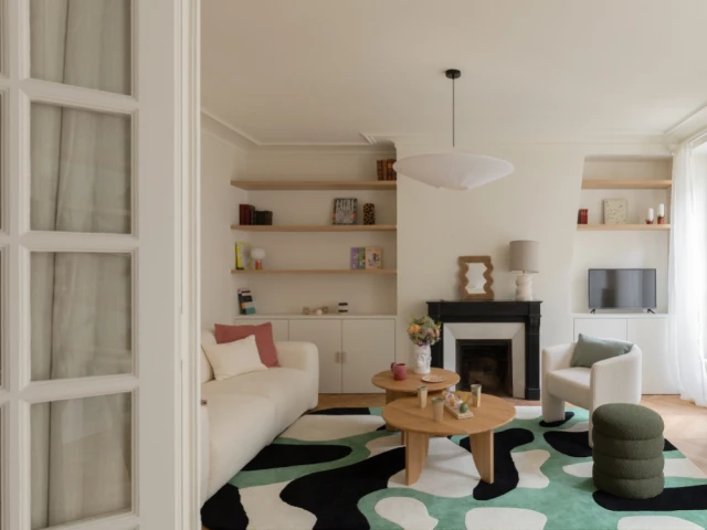 Le salon apr&egrave;s la r&eacute;novation 