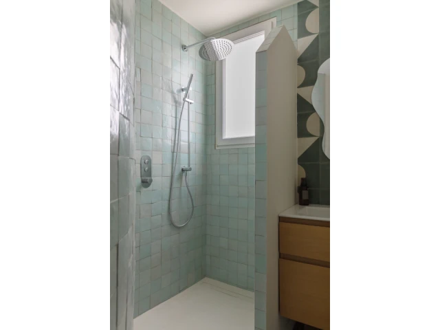 Une douche lumineuse - La nouvelle salle de bain 
