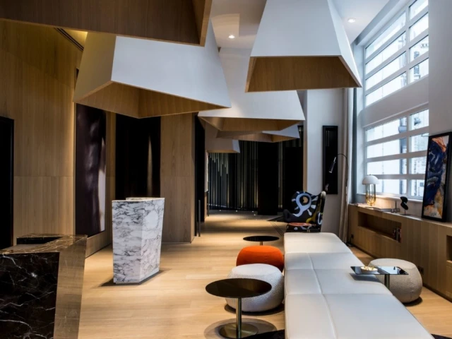 Lobby ou chambre du Cinq Codet 