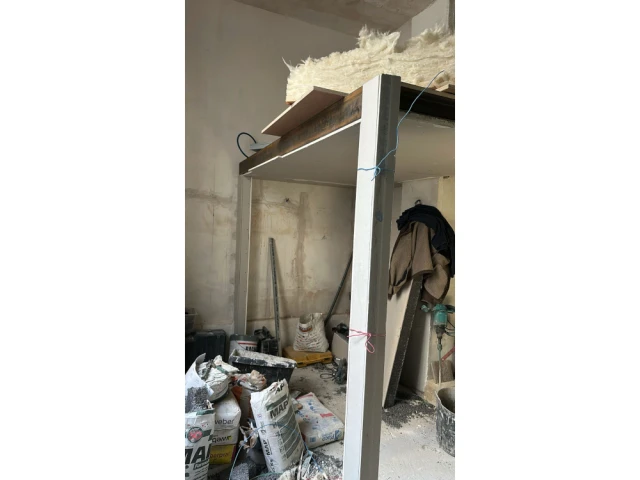 La mezzanine avant les travaux 