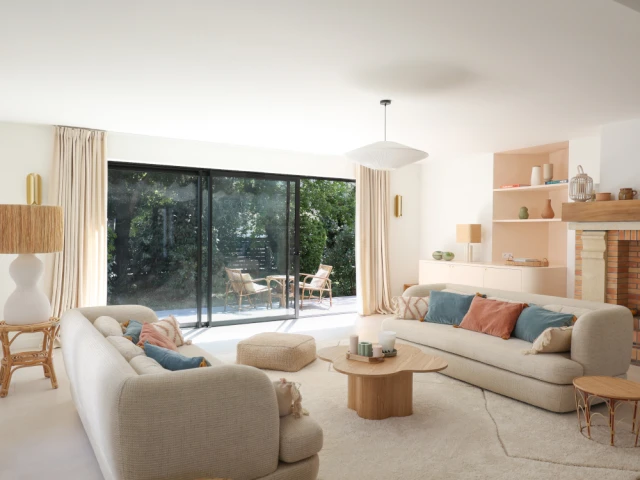 Le salon apr&egrave;s les travaux 