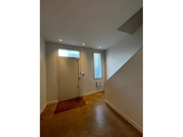 L'entr&eacute;e avant les travaux 