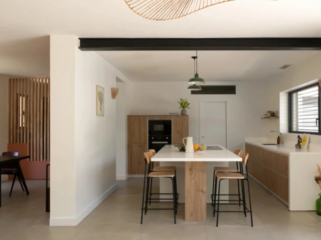 L'int&eacute;rieur de la maison 
