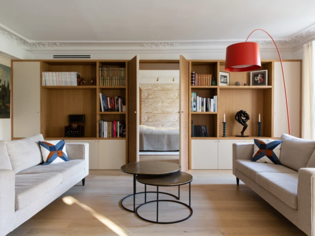 Un passage secret vers la chambre parentale - Le salon de r&eacute;ception 