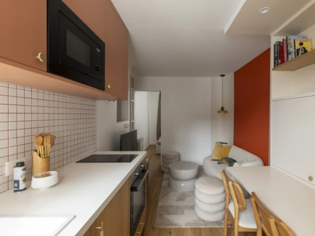 La pi&egrave;ce principale avant la r&eacute;novation 