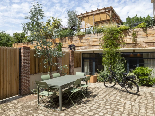 L'ext&eacute;rieur de la nouvelle maison 