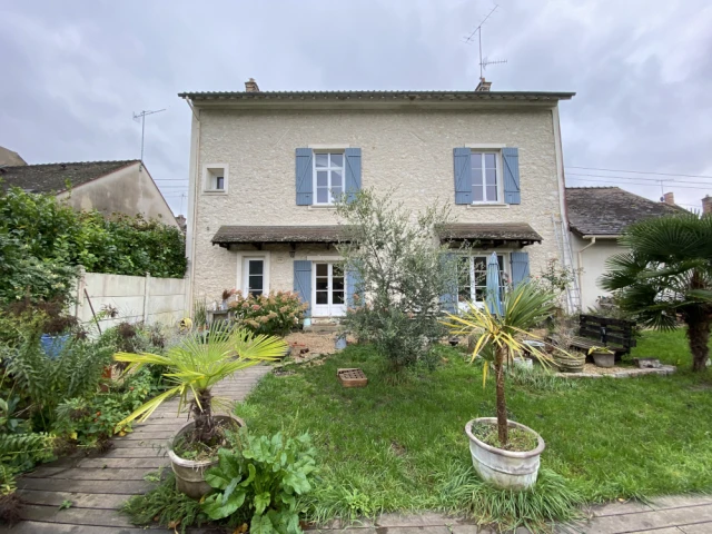 L'ext&eacute;rieur de la maison avant les travaux 