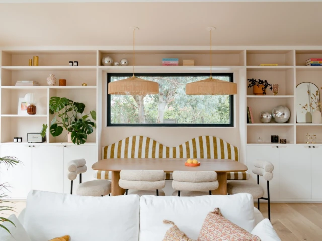 La pi&egrave;ce &agrave; vivre apr&egrave;s r&eacute;novation 