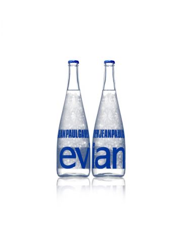 Bouteille Evian®, collection Prêt-à-Porter.