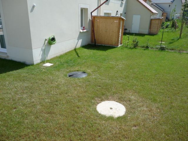 Récupérateur d'eau de pluie : arroser le jardin en faisant des