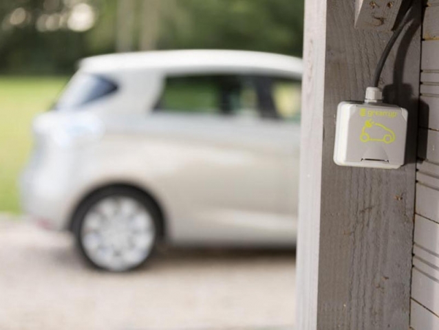 Prise sécurisée pour voiture électrique