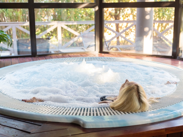 Comment faire chauffer un jacuzzi rapidement ?