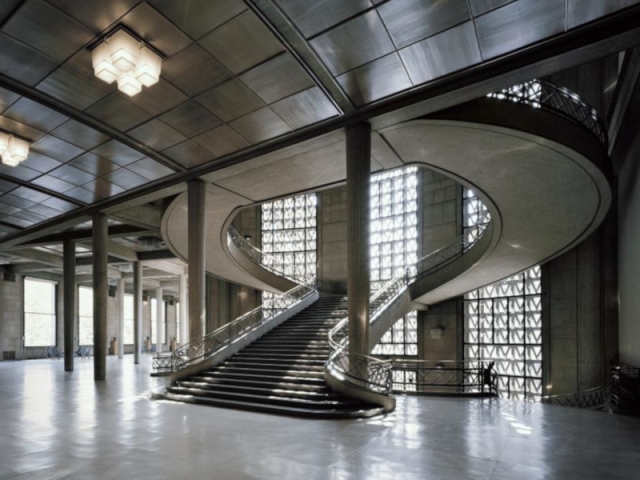 L'escalier monumental du CESE, par Auguste Perret