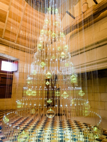 Un sapin de verre féérique à la Forteresse royale de Chinon