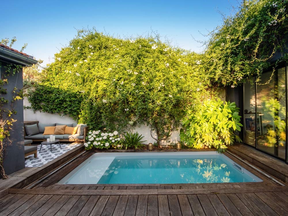 Maison & Demeure - Pas de piscine? Créez un jardin oasis avec ces