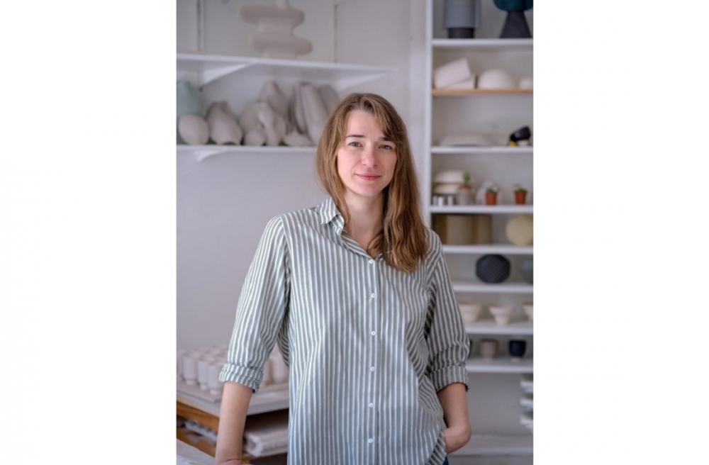 Hélène Morbu expérimente sans cesse de nouvelles manières de travailler la céramique