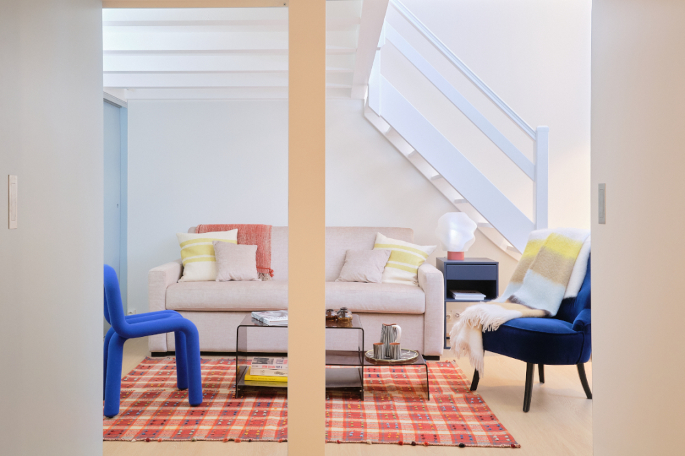 Avant/Après : Une rénovation lumineuse pour un petit appartement à Biarritz
