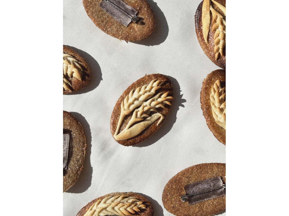 Collection Cro&ucirc;te que Cro&ucirc;te, broches en pain