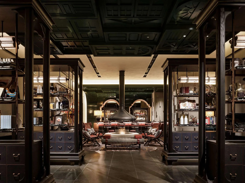 Installé dans une ancienne brasserie de bière, cet hôtel MGallery de Sapporo illustre la logique du "modern twist" chère à la marque