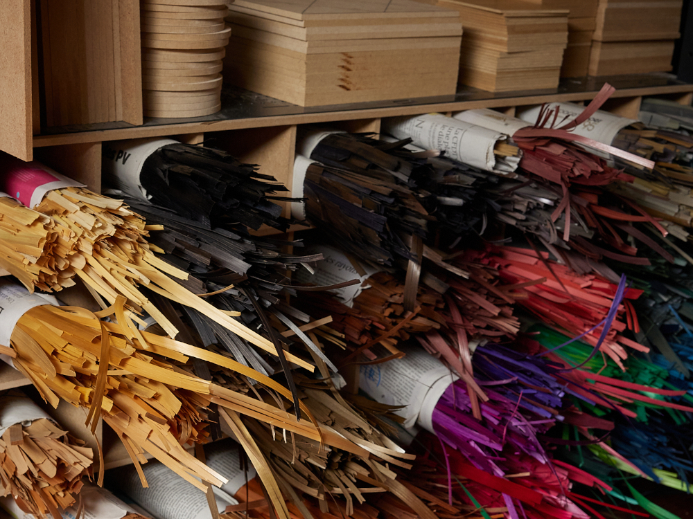 Jean-Luc Rodot, fournisseur exclusif de l'Atelier Lison de Caunes, est reconnu comme le producteur fran&ccedil;ais de seigle de r&eacute;f&eacute;rence pour la marqueterie.