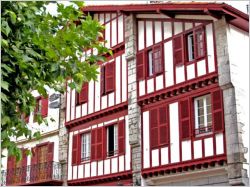 A la d&eacute;couverte de la maison basque