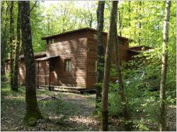 Un cocon familial au coeur de la for&ecirc;t